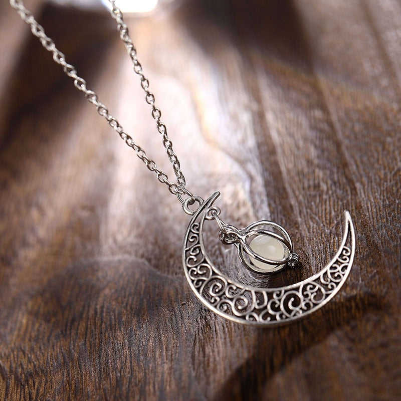 Retro Moon Necklace Jewelry For Women Goth Vintage Fashion Aesthetic Accessories Glow At Night Morrocan Cuban Wholesale