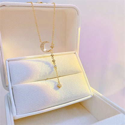 Offre spéciale collier exquis Glamour étoile lune tempérament Flash Zircon chaîne clavicule femme brillant collier accessoires