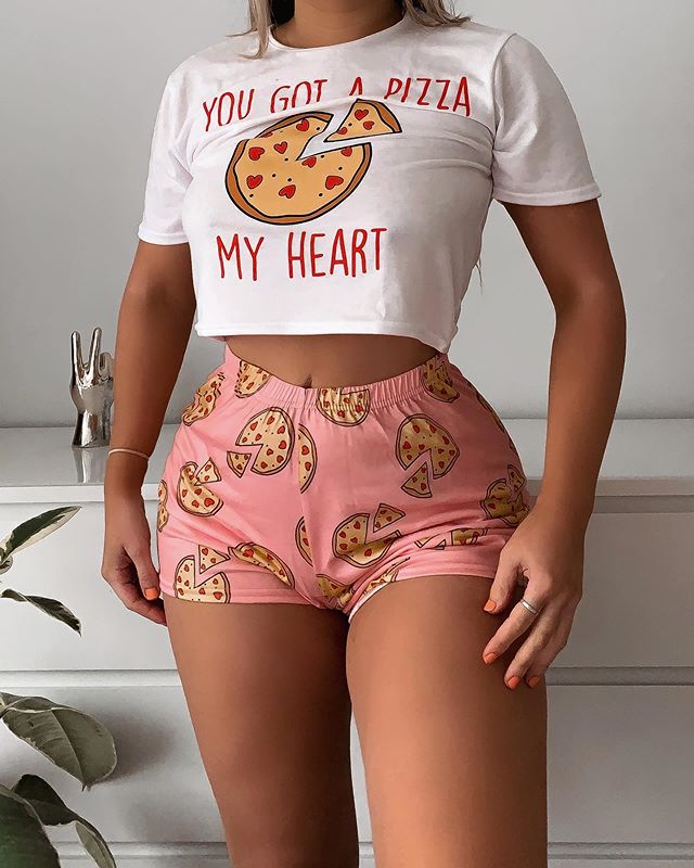 Modèle de pizza haut et short