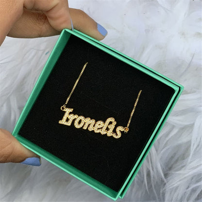 NOKMIT personnalisé cristal nom collier pour femmes glacé cubique zircone boîte chaîne personnalisé diamant colliers avec nom bijoux